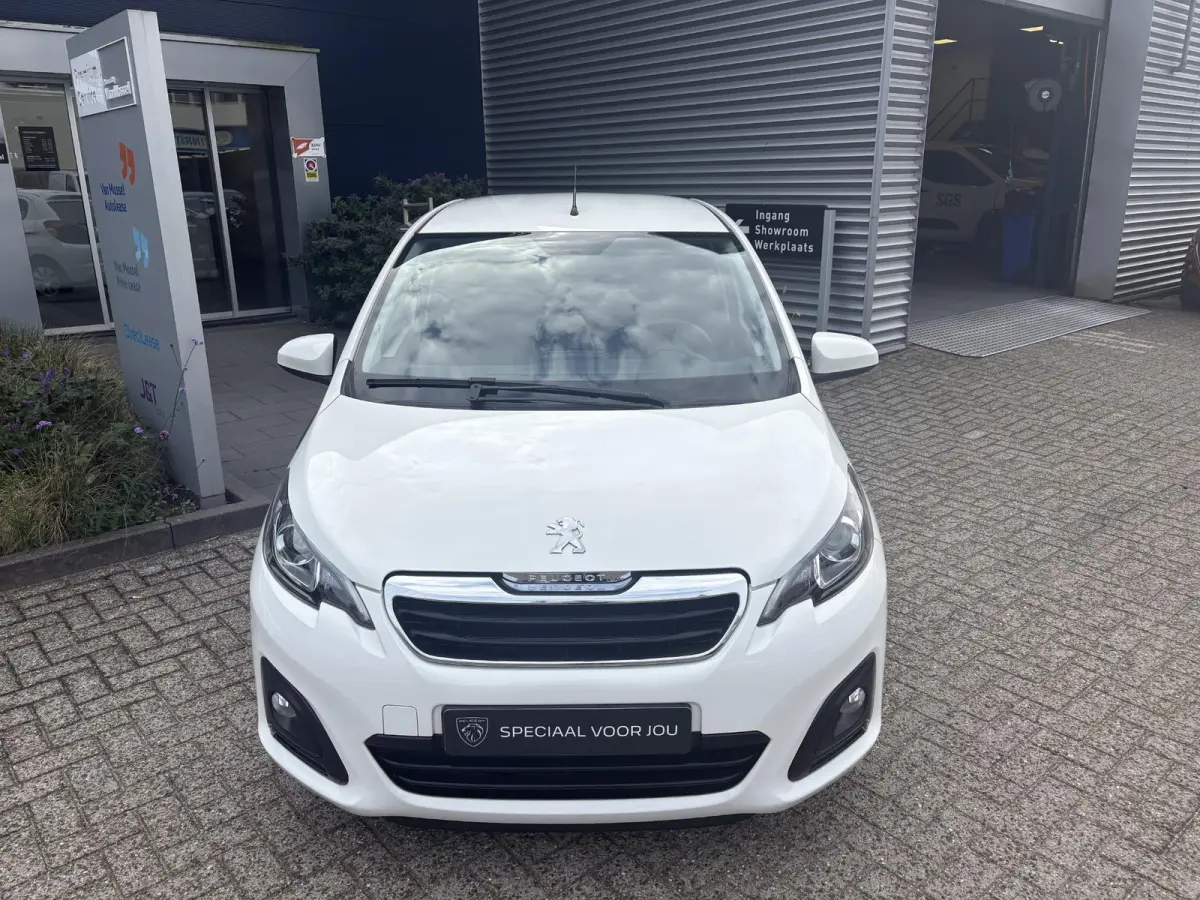 1.0 e-VTi Active | Bluetooth | Hill hold |