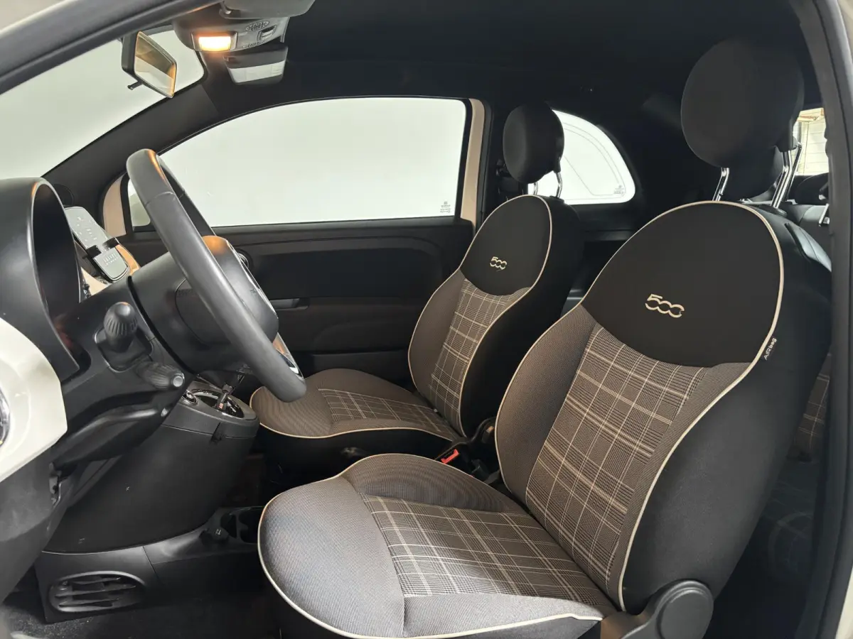 1.2 Automaat Lounge Cruise Control Navigatie Airco Parkeersensoren Achter Lichtmetalen Velgen