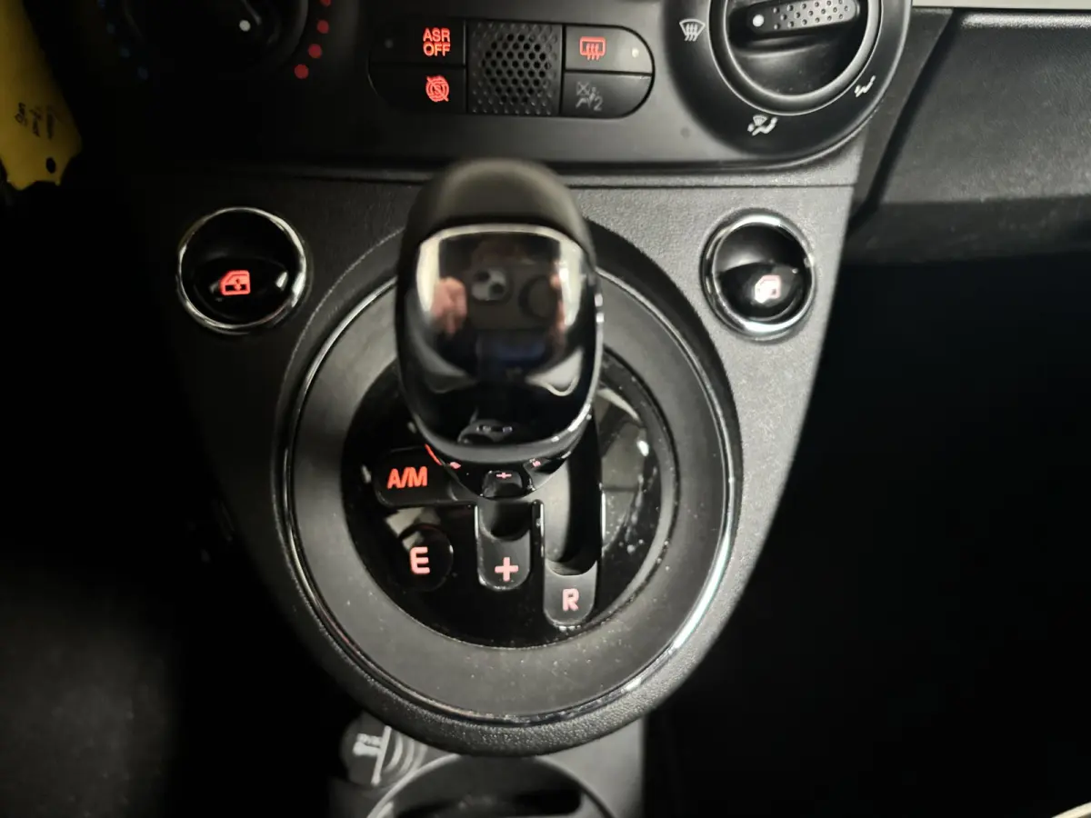 1.2 Automaat Lounge Cruise Control Navigatie Airco Parkeersensoren Achter Lichtmetalen Velgen