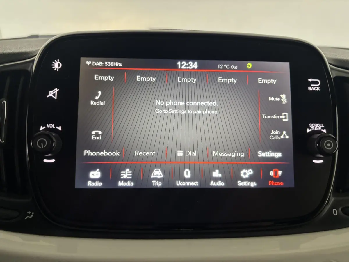 1.2 Automaat Lounge Cruise Control Navigatie Airco Parkeersensoren Achter Lichtmetalen Velgen