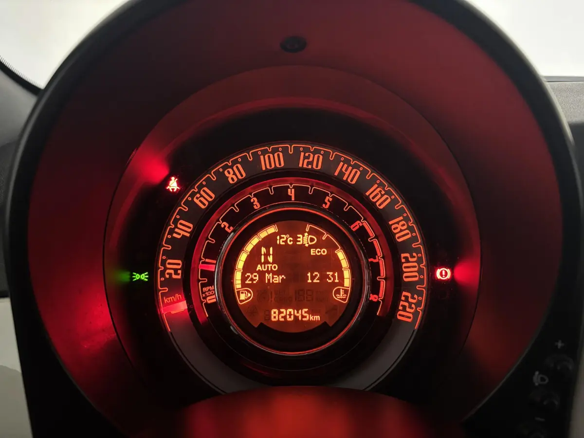 1.2 Automaat Lounge Cruise Control Navigatie Airco Parkeersensoren Achter Lichtmetalen Velgen