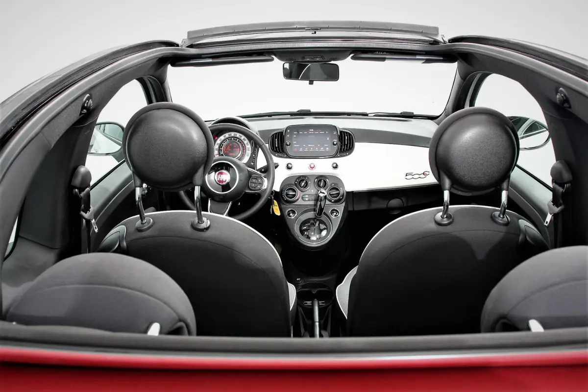 1.2 Automaat Lounge Cruise Control Navigatie Airco Parkeersensoren Achter Lichtmetalen Velgen