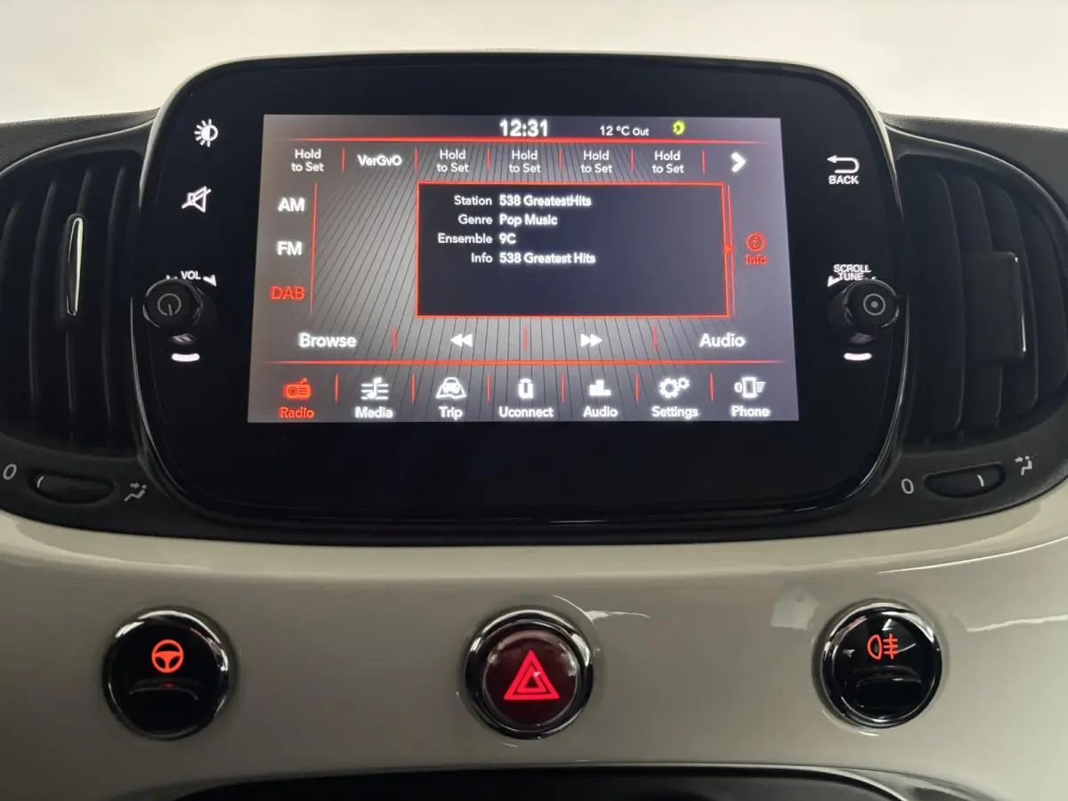 1.2 Automaat Lounge Cruise Control Navigatie Airco Parkeersensoren Achter Lichtmetalen Velgen