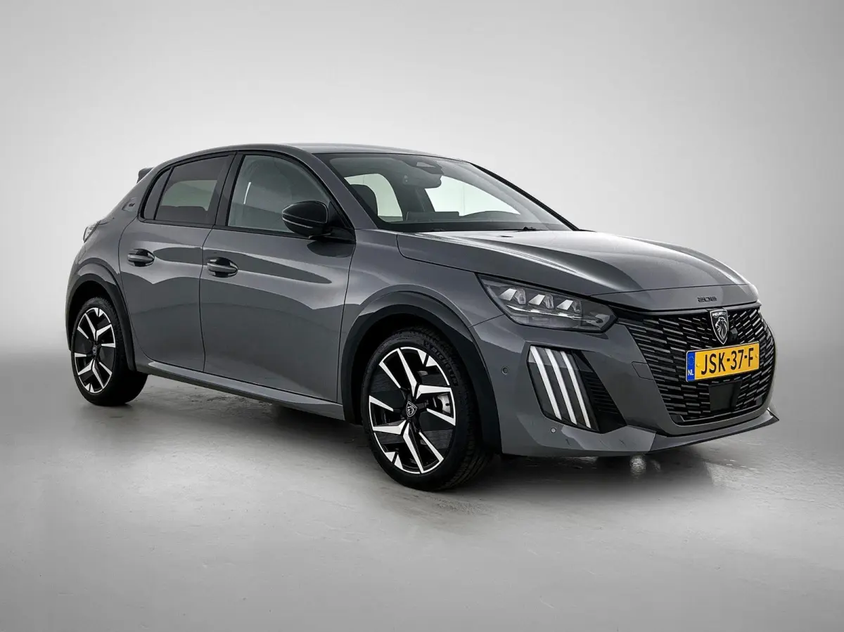 1.2 Hybrid 145pk GT Automaat | Elektrisch Verstelb. Bestuurdersstoel | Alcantara | Navigatie | Camera Voor + Achter | Adaptieve Cruise Control | Dodehoekdetectie | 17"LMV | LED | Climate Con