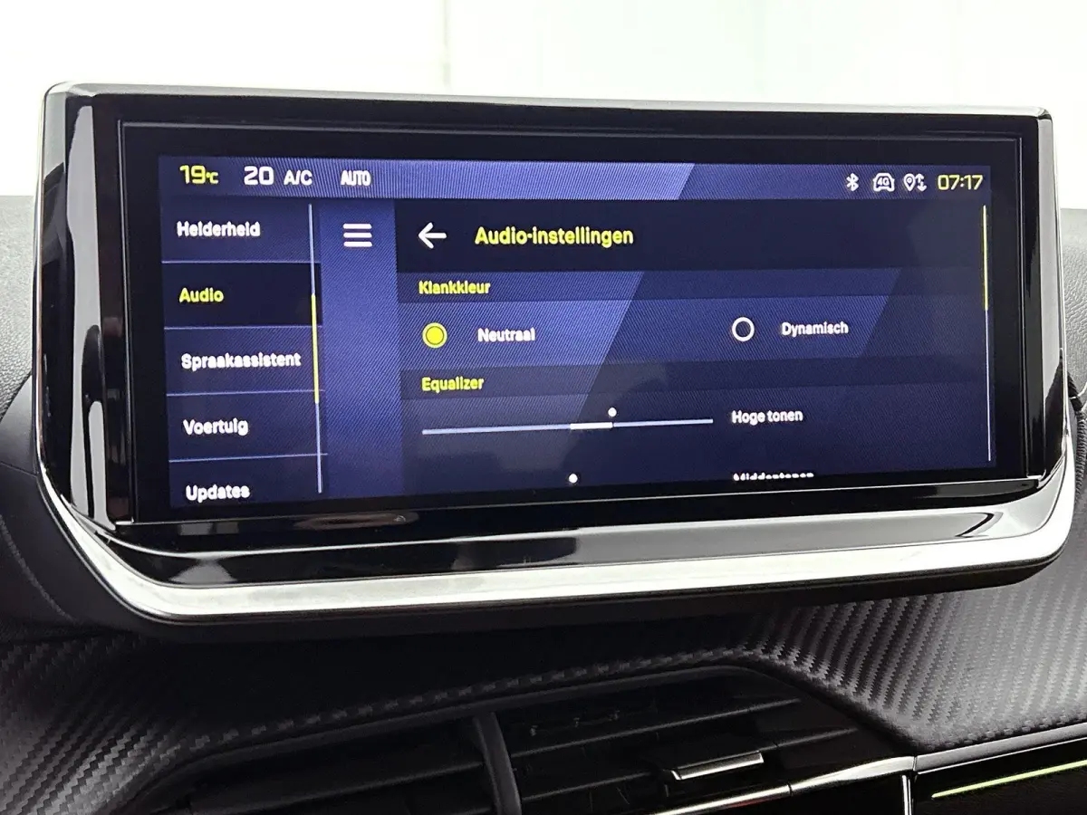 1.2 Hybrid 145pk GT Automaat | Elektrisch Verstelb. Bestuurdersstoel | Alcantara | Navigatie | Camera Voor + Achter | Adaptieve Cruise Control | Dodehoekdetectie | 17"LMV | LED | Climate Con