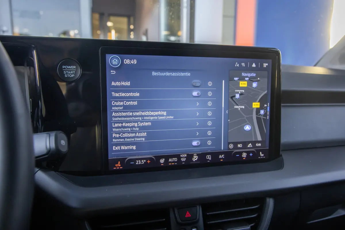 Limited 44 kWh | Trekhaak | Camera | Adap.cruise | Apple Carplay/Android Auto | Stoel+stuur verwarming | Dodehoekdetectie | Achteruitrijcamera | Apple Carplay/Android Auto|telefoonintegratie