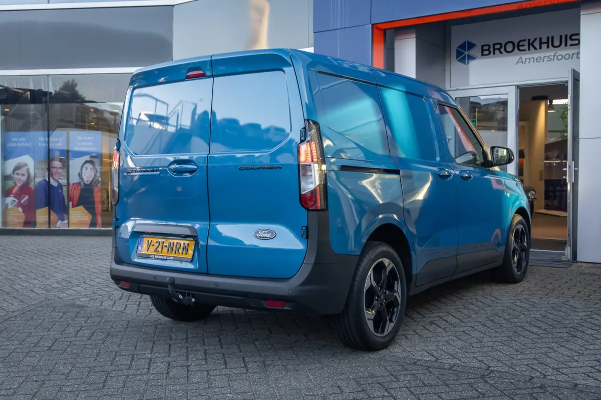 Limited 44 kWh | Trekhaak | Camera | Adap.cruise | Apple Carplay/Android Auto | Stoel+stuur verwarming | Dodehoekdetectie | Achteruitrijcamera | Apple Carplay/Android Auto|telefoonintegratie