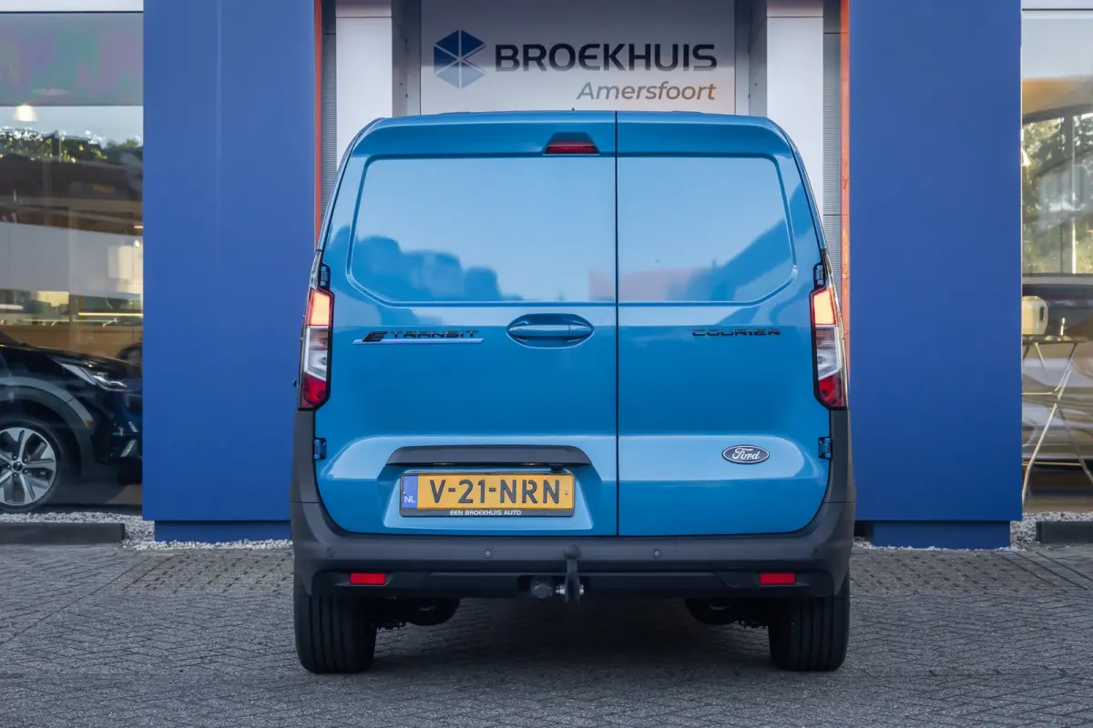 Limited 44 kWh | Trekhaak | Camera | Adap.cruise | Apple Carplay/Android Auto | Stoel+stuur verwarming | Dodehoekdetectie | Achteruitrijcamera | Apple Carplay/Android Auto|telefoonintegratie