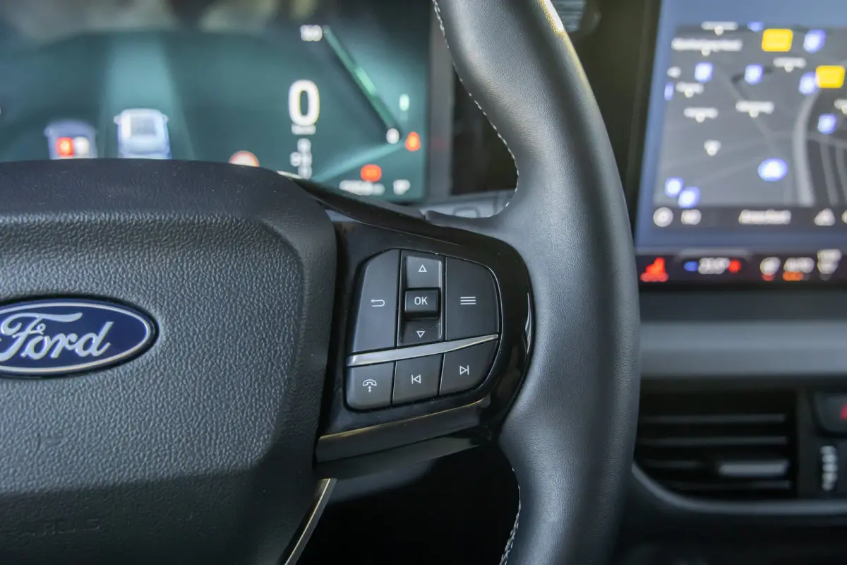 Limited 44 kWh | Trekhaak | Camera | Adap.cruise | Apple Carplay/Android Auto | Stoel+stuur verwarming | Dodehoekdetectie | Achteruitrijcamera | Apple Carplay/Android Auto|telefoonintegratie