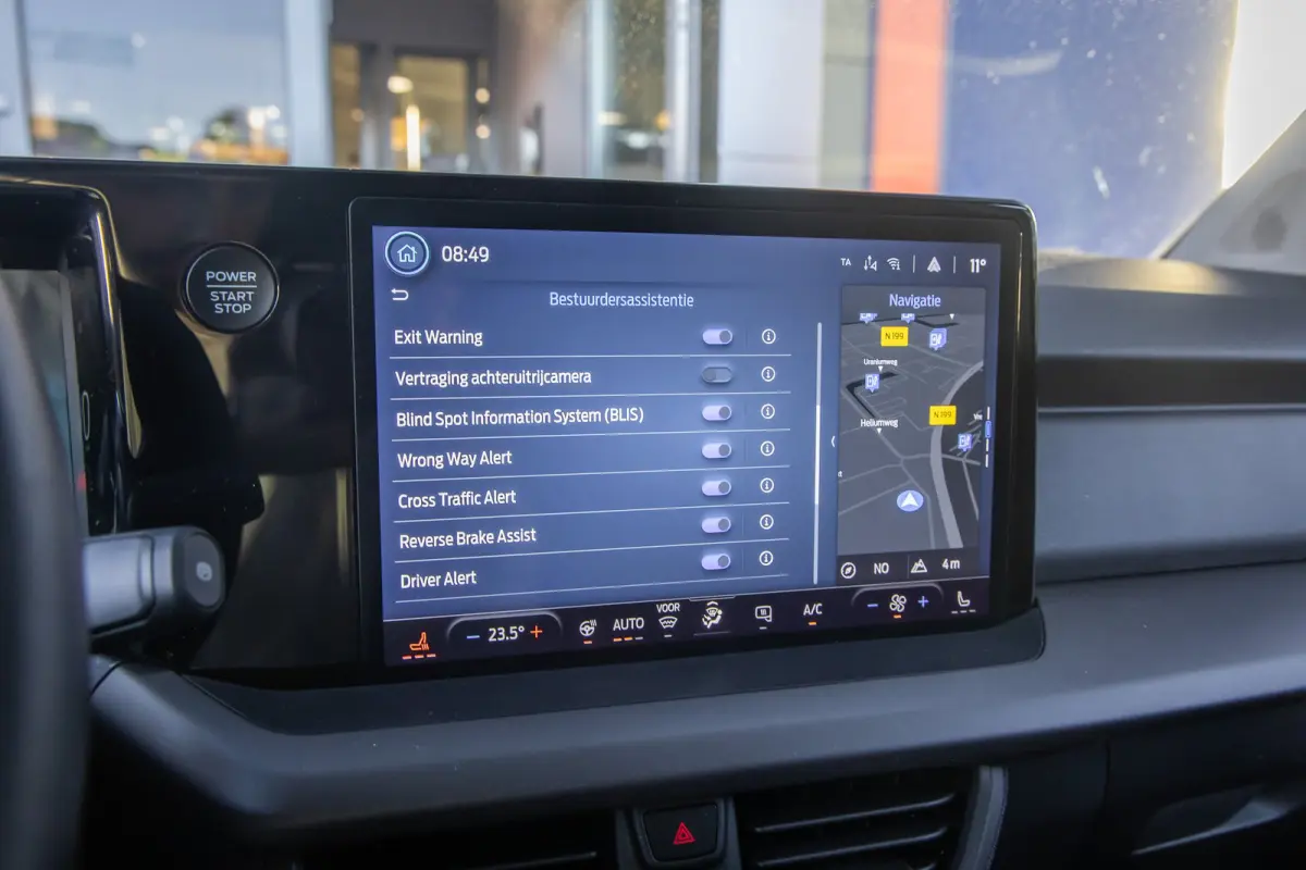 Limited 44 kWh | Trekhaak | Camera | Adap.cruise | Apple Carplay/Android Auto | Stoel+stuur verwarming | Dodehoekdetectie | Achteruitrijcamera | Apple Carplay/Android Auto|telefoonintegratie