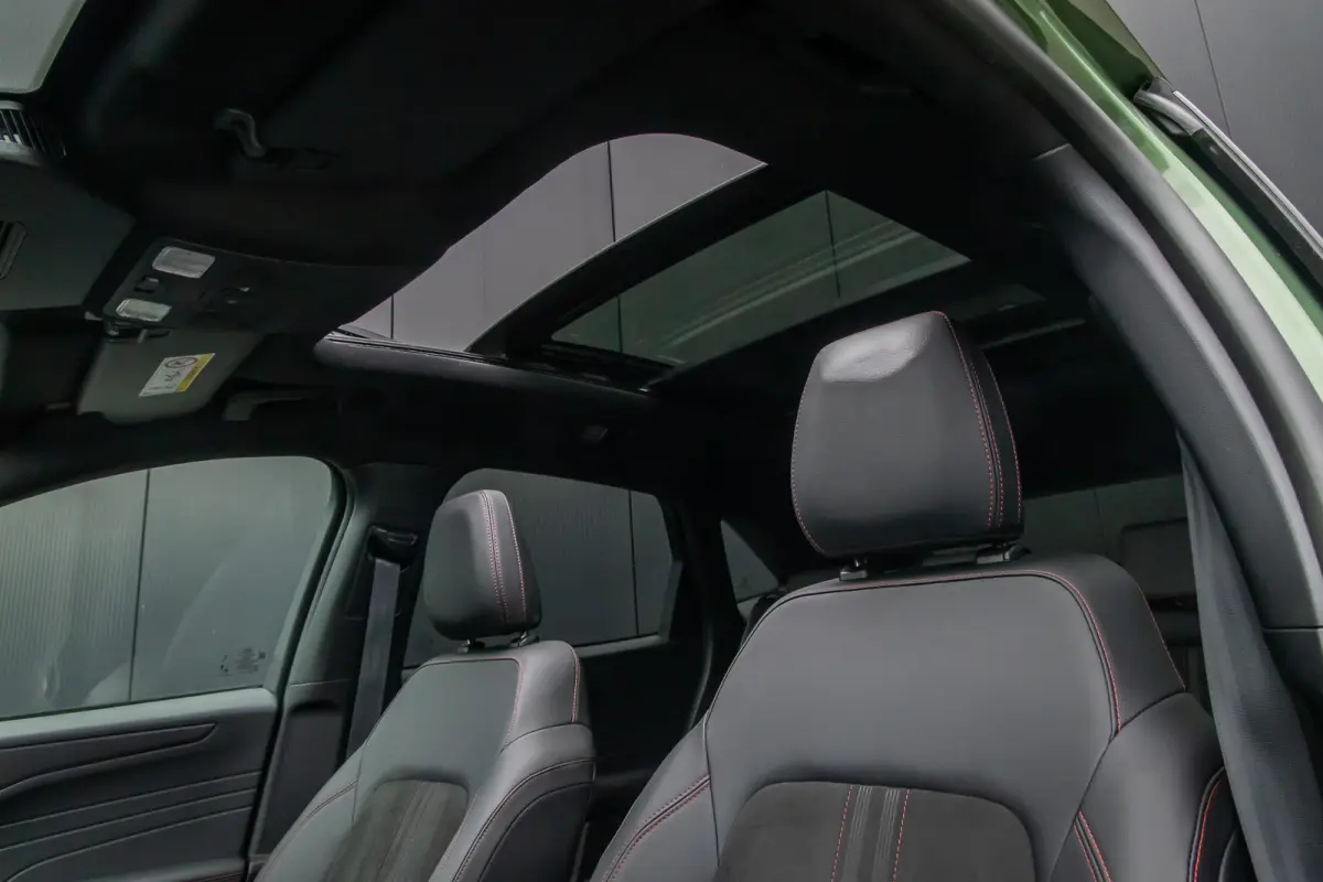 2.5 PHEV ST-Line X | Panoramadak | Trekhaak | Matrix LED