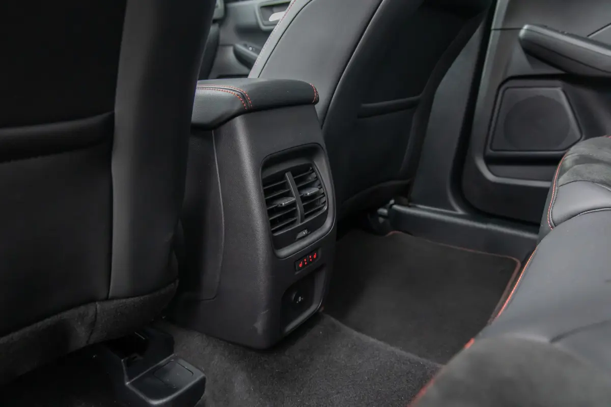 2.5 PHEV ST-Line X | Panoramadak | Trekhaak | Matrix LED