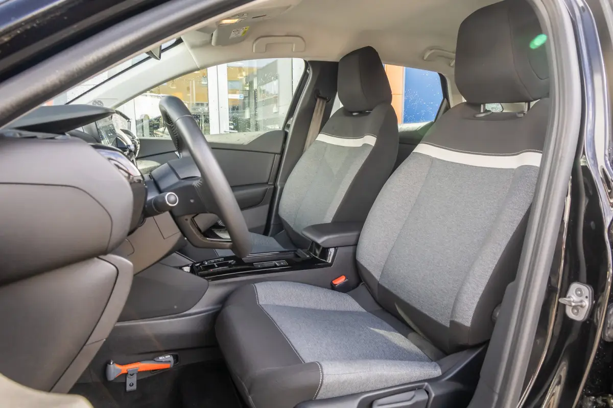 Feel 50 kWh | Apple Carplay/Android Auto | Cruise control | Full-LED koplampen | SOH 90% | Apple Carplay/Android Auto|telefoonintegratie premium | Cruise control | Full-LED koplampen