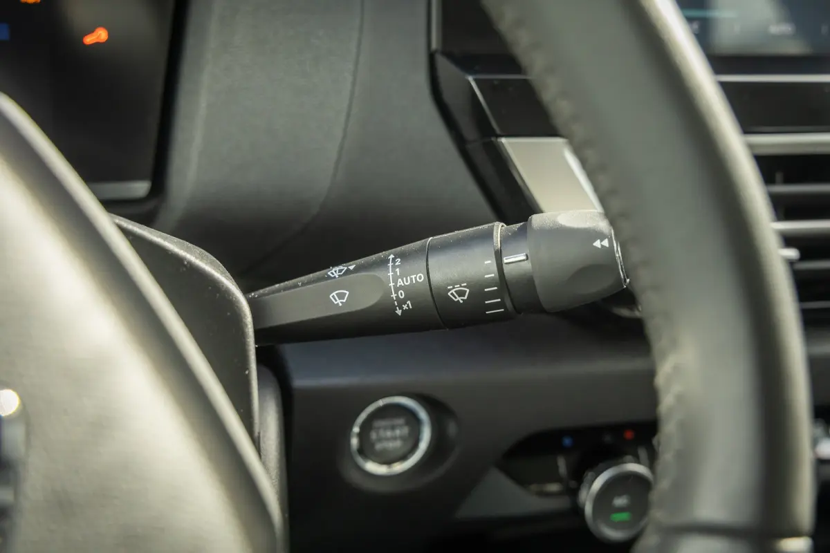 Feel 50 kWh | Apple Carplay/Android Auto | Cruise control | Full-LED koplampen | SOH 90% | Apple Carplay/Android Auto|telefoonintegratie premium | Cruise control | Full-LED koplampen