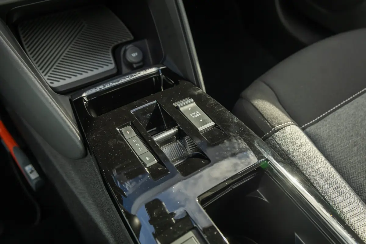 Feel 50 kWh | Apple Carplay/Android Auto | Cruise control | Full-LED koplampen | SOH 90% | Apple Carplay/Android Auto|telefoonintegratie premium | Cruise control | Full-LED koplampen