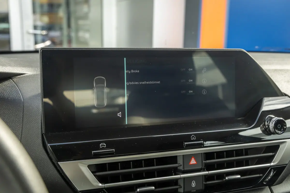 Feel 50 kWh | Apple Carplay/Android Auto | Cruise control | Full-LED koplampen | SOH 90% | Apple Carplay/Android Auto|telefoonintegratie premium | Cruise control | Full-LED koplampen