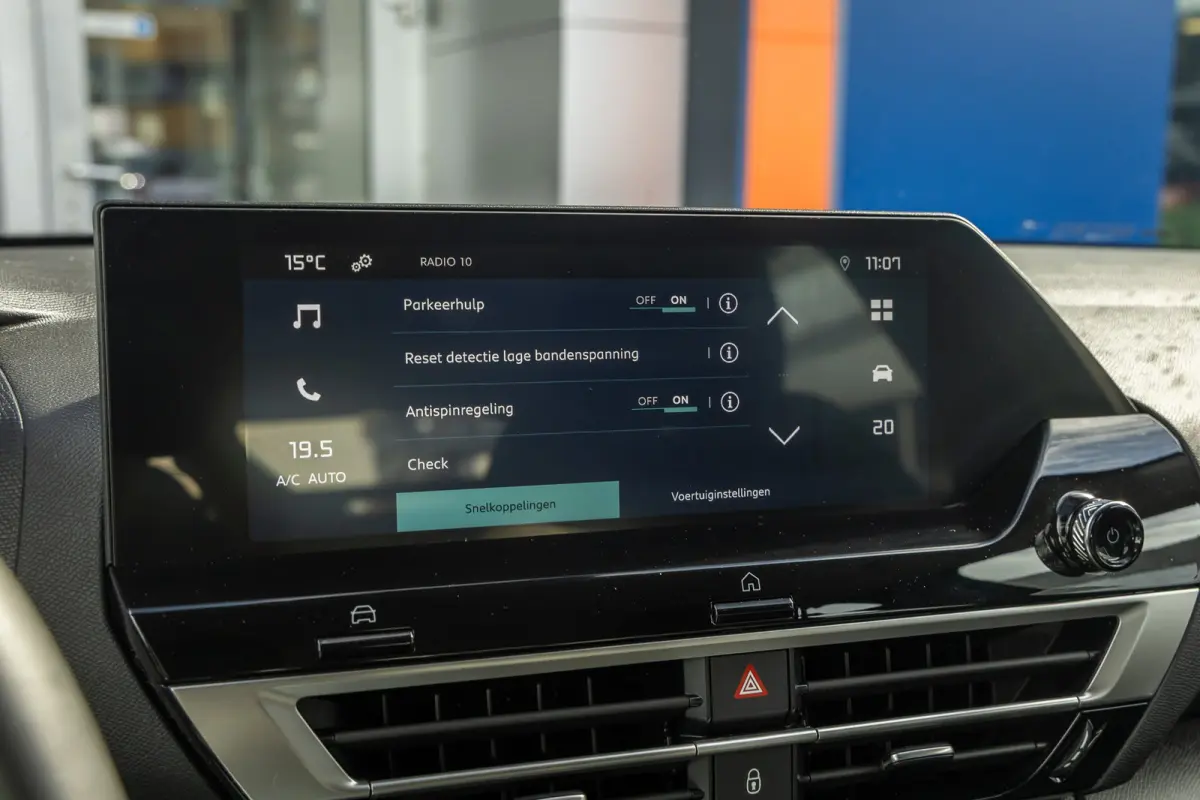 Feel 50 kWh | Apple Carplay/Android Auto | Cruise control | Full-LED koplampen | SOH 90% | Apple Carplay/Android Auto|telefoonintegratie premium | Cruise control | Full-LED koplampen