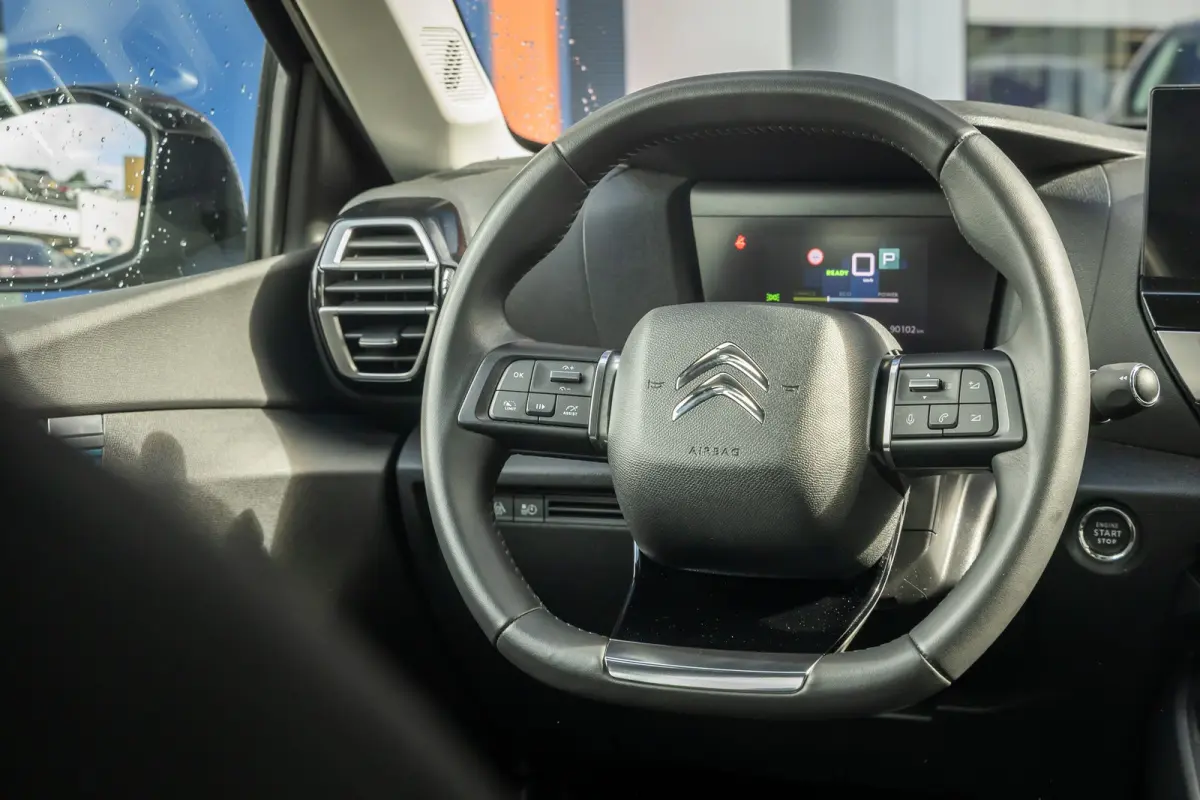 Feel 50 kWh | Apple Carplay/Android Auto | Cruise control | Full-LED koplampen | SOH 90% | Apple Carplay/Android Auto|telefoonintegratie premium | Cruise control | Full-LED koplampen