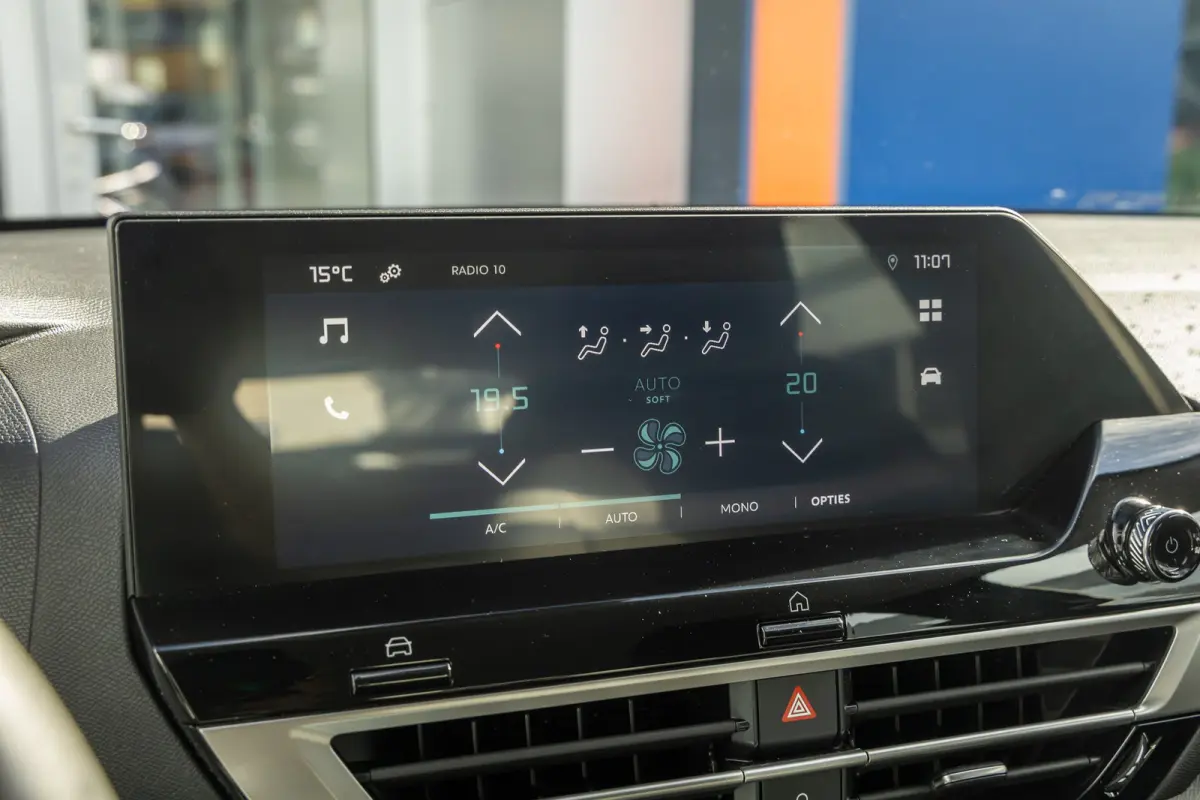 Feel 50 kWh | Apple Carplay/Android Auto | Cruise control | Full-LED koplampen | SOH 90% | Apple Carplay/Android Auto|telefoonintegratie premium | Cruise control | Full-LED koplampen