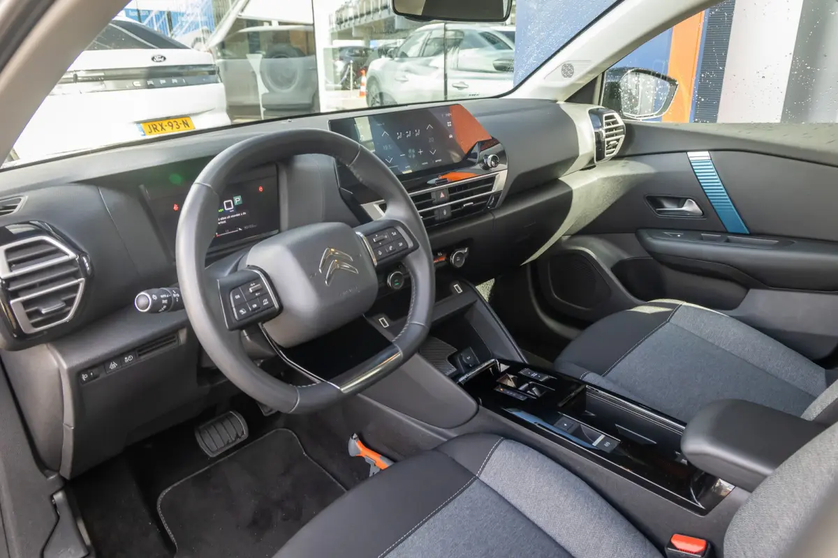 Feel 50 kWh | Apple Carplay/Android Auto | Cruise control | Full-LED koplampen | SOH 90% | Apple Carplay/Android Auto|telefoonintegratie premium | Cruise control | Full-LED koplampen