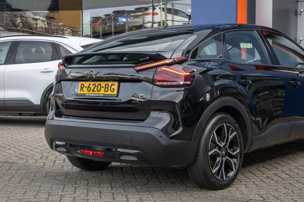 Feel 50 kWh | Apple Carplay/Android Auto | Cruise control | Full-LED koplampen | SOH 90% | Apple Carplay/Android Auto|telefoonintegratie premium | Cruise control | Full-LED koplampen