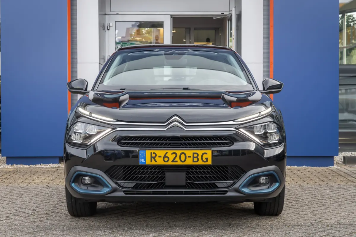 Feel 50 kWh | Apple Carplay/Android Auto | Cruise control | Full-LED koplampen | SOH 90% | Apple Carplay/Android Auto|telefoonintegratie premium | Cruise control | Full-LED koplampen