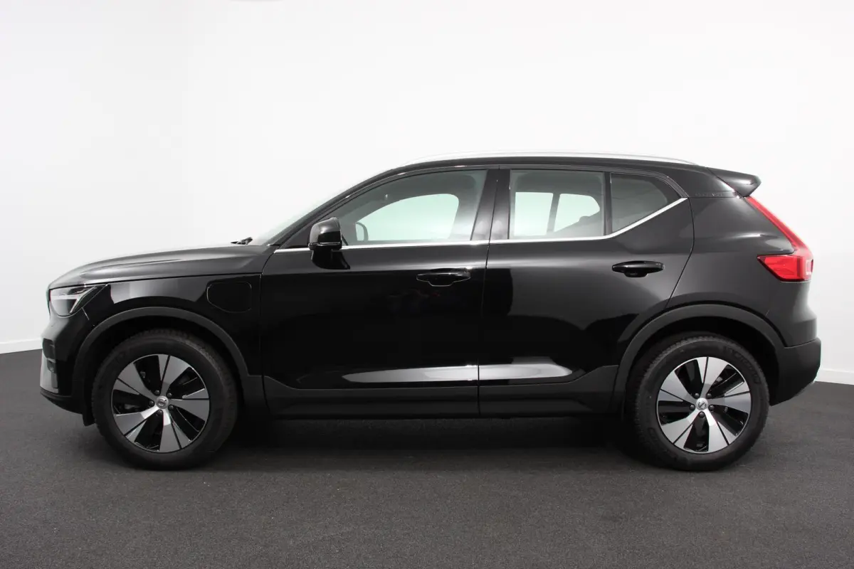 1.5 T5 Plug-in hybrid Plus Bright Navigatie Climate Control Adaptive Cruise Control  18"LMV Camera Parkeer sensoren Led