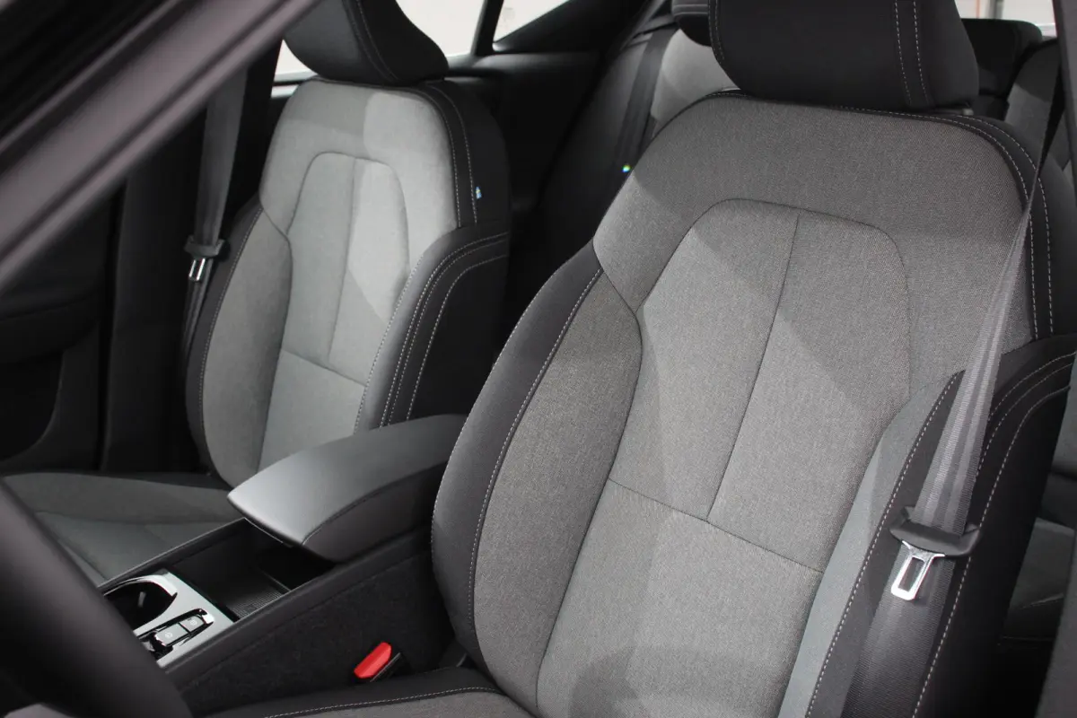 1.5 T5 Plug-in hybrid Plus Bright Navigatie Climate Control Adaptive Cruise Control  18"LMV Camera Parkeer sensoren Led
