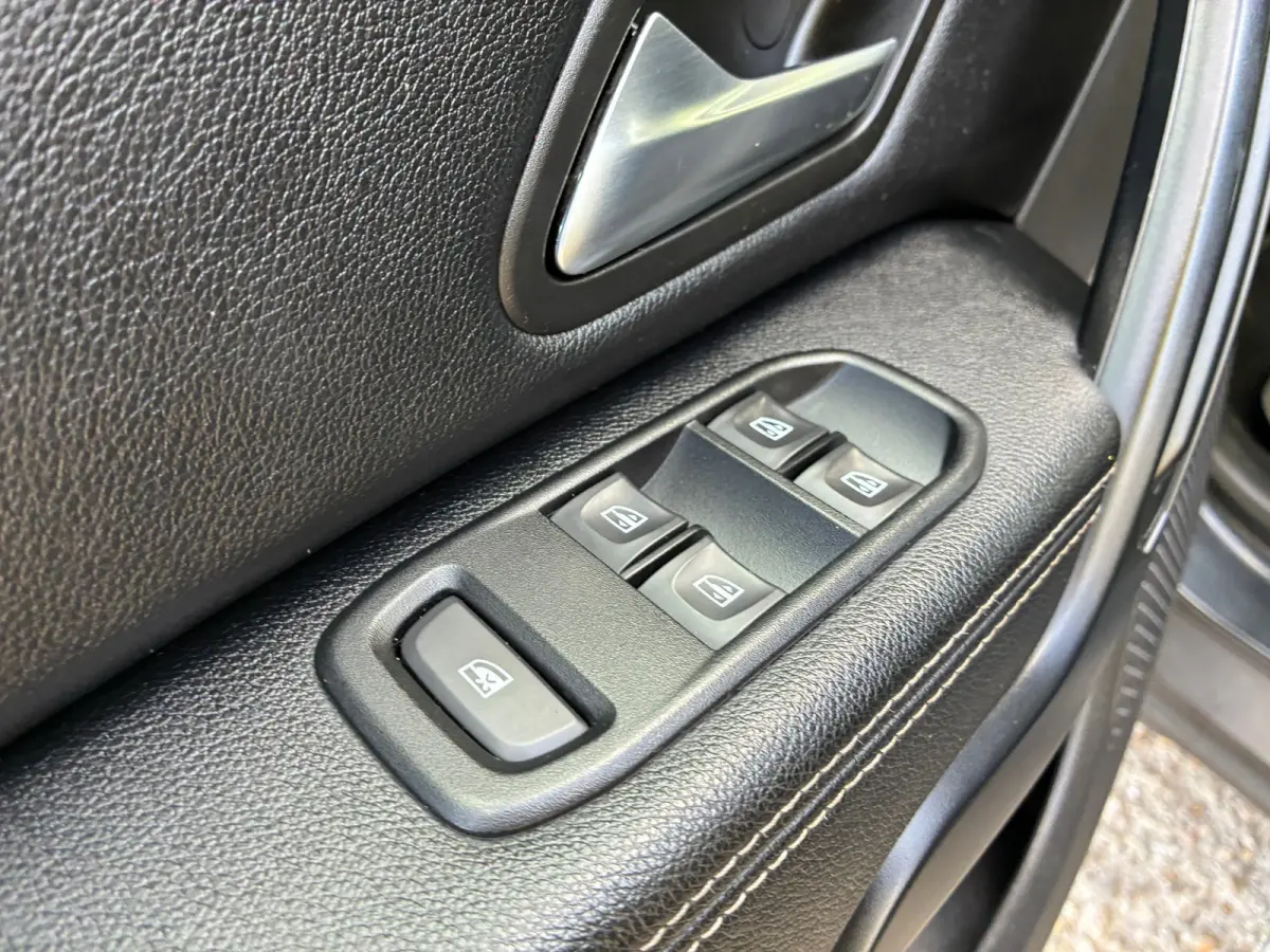1.2 TCe Prestige | Navi + Airco + Cruise nu €6.975,-!!