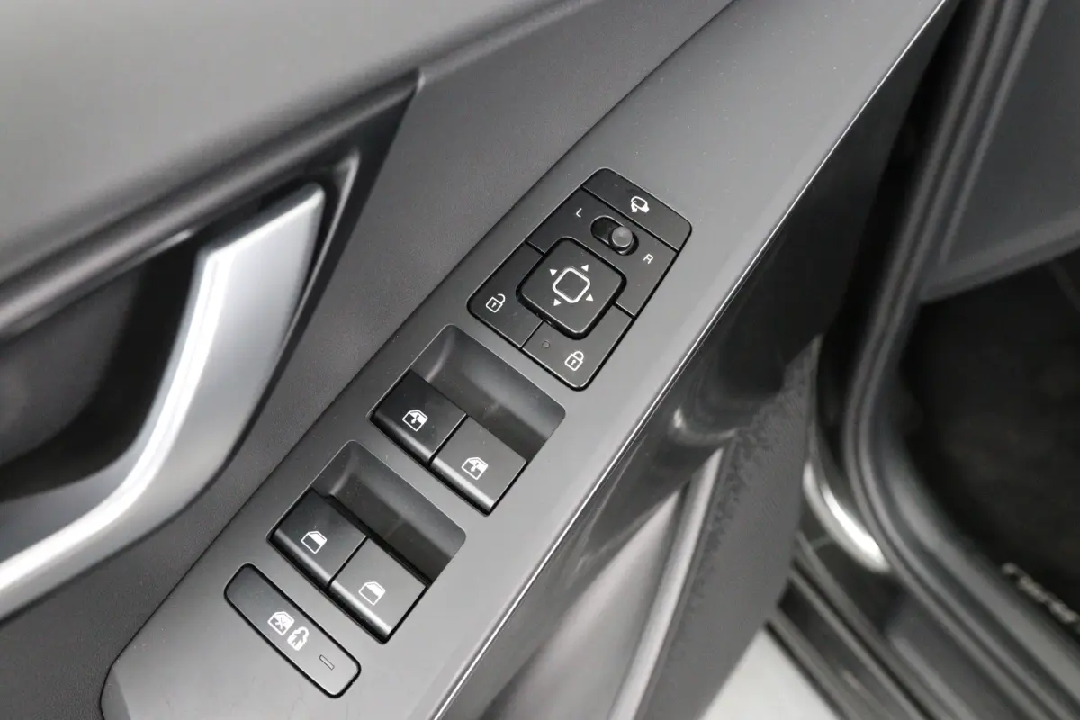 DynamicPlusLine 64.8 kWh | SOH 100% | 1e Eigenaar! | Dealer Onderhouden! | Trekhaak | Open Dak | Leder | Camera | Stoel/Stuurverwarming | Cruise Adaptive | LED | Navi | Clima
