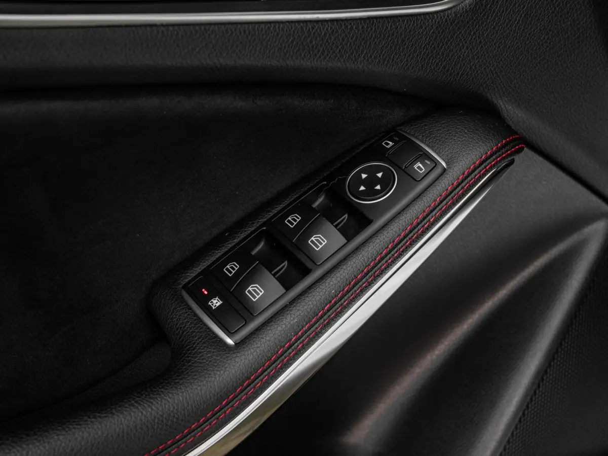 200 AMG Night Edition 156 PK AUT | Panoramadak | LED | Camera | Apple Carplay/Android Auto | 18"