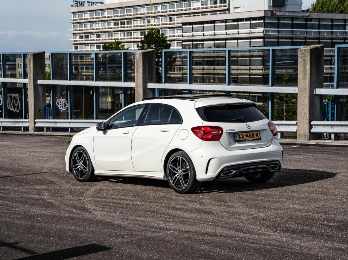 200 AMG Night Edition 156 PK AUT | Panoramadak | LED | Camera | Apple Carplay/Android Auto | 18"