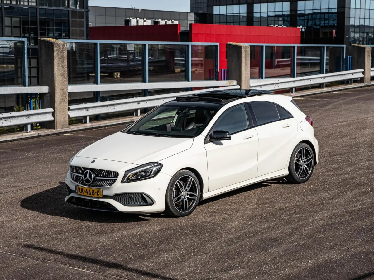 200 AMG Night Edition 156 PK AUT | Panoramadak | LED | Camera | Apple Carplay/Android Auto | 18"