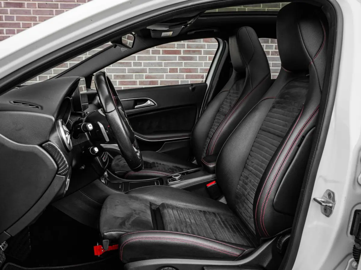 200 AMG Night Edition 156 PK AUT | Panoramadak | LED | Camera | Apple Carplay/Android Auto | 18"