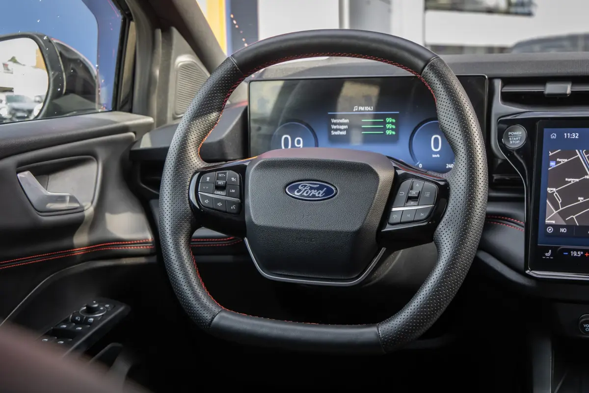 1.0 EcoBoost | ST-Line X | Panorama dak | 360 Camera | B&O | Stoel/Stuur/Vooruitverwarming | Elektrische achterklep | Adaptive Cruise | Achteruitrijcamera | Apple Carplay/Android Auto|telefo