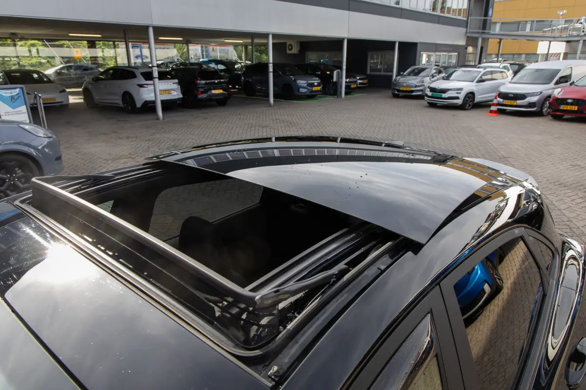 1.0 EcoBoost | ST-Line X | Panorama dak | 360 Camera | B&O | Stoel/Stuur/Vooruitverwarming | Elektrische achterklep | Adaptive Cruise | Achteruitrijcamera | Apple Carplay/Android Auto|telefo