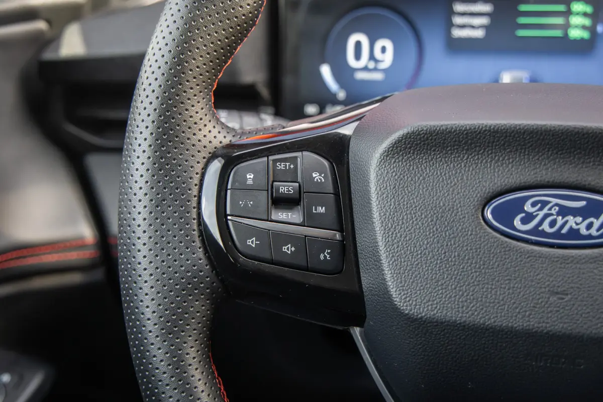1.0 EcoBoost | ST-Line X | Panorama dak | 360 Camera | B&O | Stoel/Stuur/Vooruitverwarming | Elektrische achterklep | Adaptive Cruise | Achteruitrijcamera | Apple Carplay/Android Auto|telefo