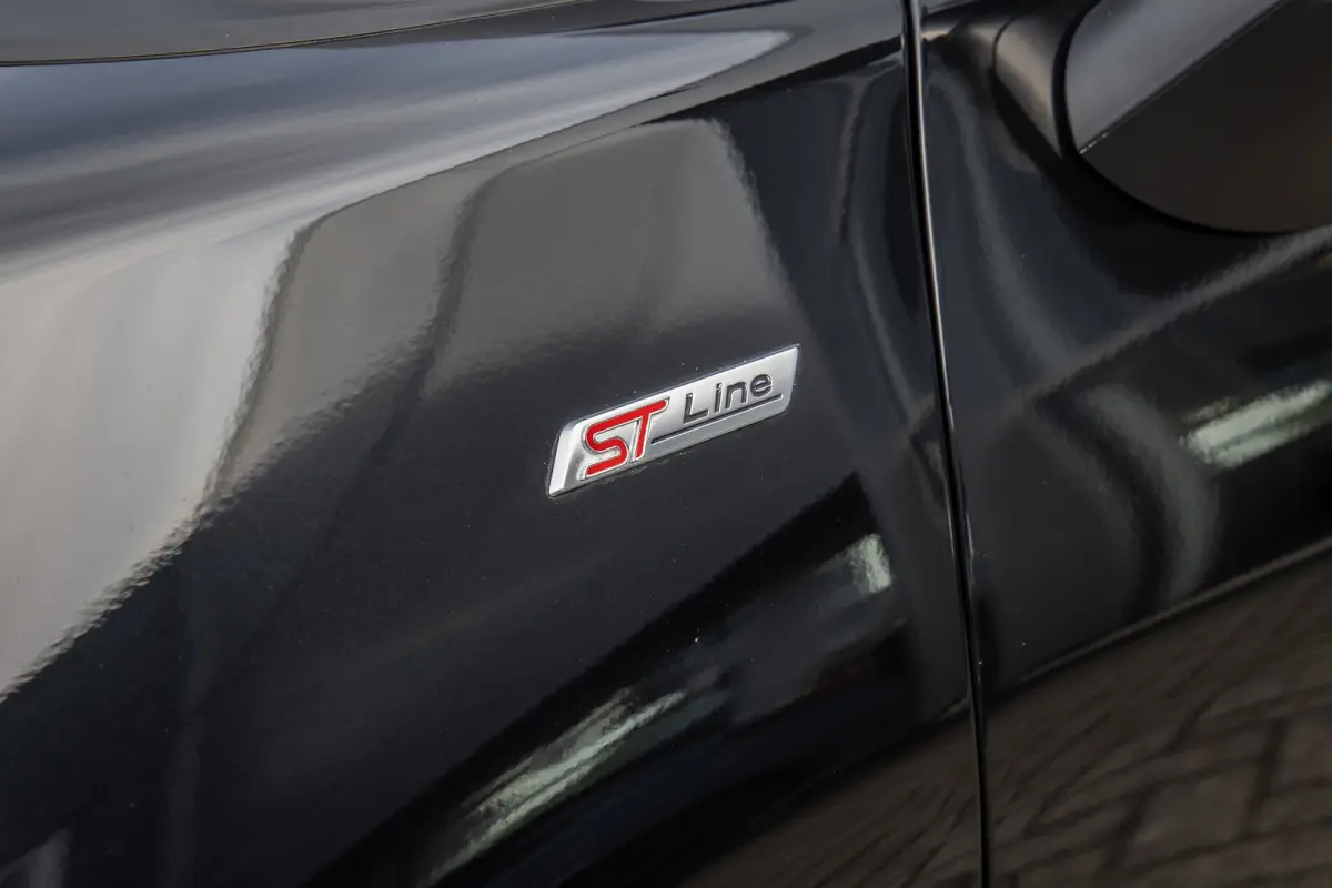 1.0 EcoBoost | ST-Line X | Panorama dak | 360 Camera | B&O | Stoel/Stuur/Vooruitverwarming | Elektrische achterklep | Adaptive Cruise | Achteruitrijcamera | Apple Carplay/Android Auto|telefo
