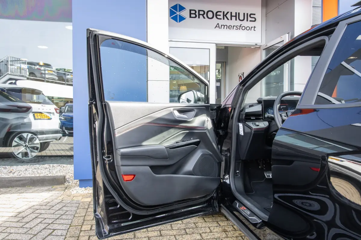 1.0 EcoBoost | ST-Line X | Panorama dak | 360 Camera | B&O | Stoel/Stuur/Vooruitverwarming | Elektrische achterklep | Adaptive Cruise | Achteruitrijcamera | Apple Carplay/Android Auto|telefo