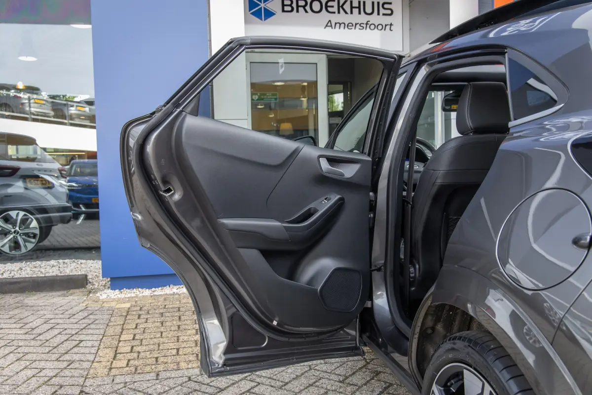 1.0 EcoBoost ST-Line X Vignale | Pano | Apple Carplay/Android Auto | B&O | Cruise control adaptief | Dodehoekdetectie | Elektrisch bedienbare achterklep | Elektrisch glazen panorama-dak | Ap