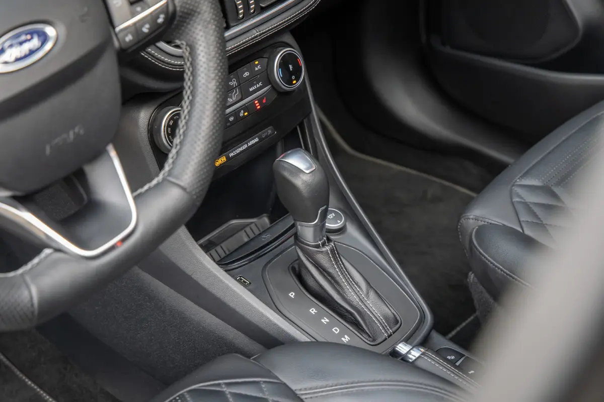 1.0 EcoBoost ST-Line X Vignale | Pano | Apple Carplay/Android Auto | B&O | Cruise control adaptief | Dodehoekdetectie | Elektrisch bedienbare achterklep | Elektrisch glazen panorama-dak | Ap