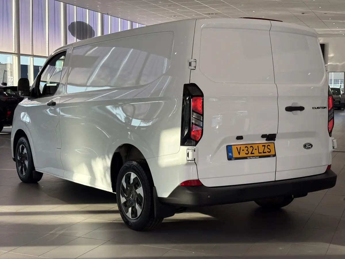 320 2.5 PHEV L1H1 Trend | CAMERA | CARPLAY