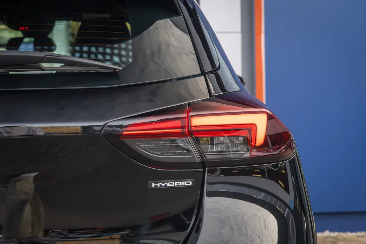 1.2 Turbo Hybrid GS | Apple Carplay/Android Auto | Achteruitrijcamera | Cruise control | Parkeersensoren voor + achter | | Achteruitrijcamera | Airco | Apple Carplay/Android Auto|telefoonint