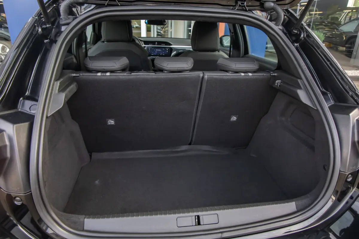 1.2 Turbo Hybrid GS | Apple Carplay/Android Auto | Achteruitrijcamera | Cruise control | Parkeersensoren voor + achter | | Achteruitrijcamera | Airco | Apple Carplay/Android Auto|telefoonint