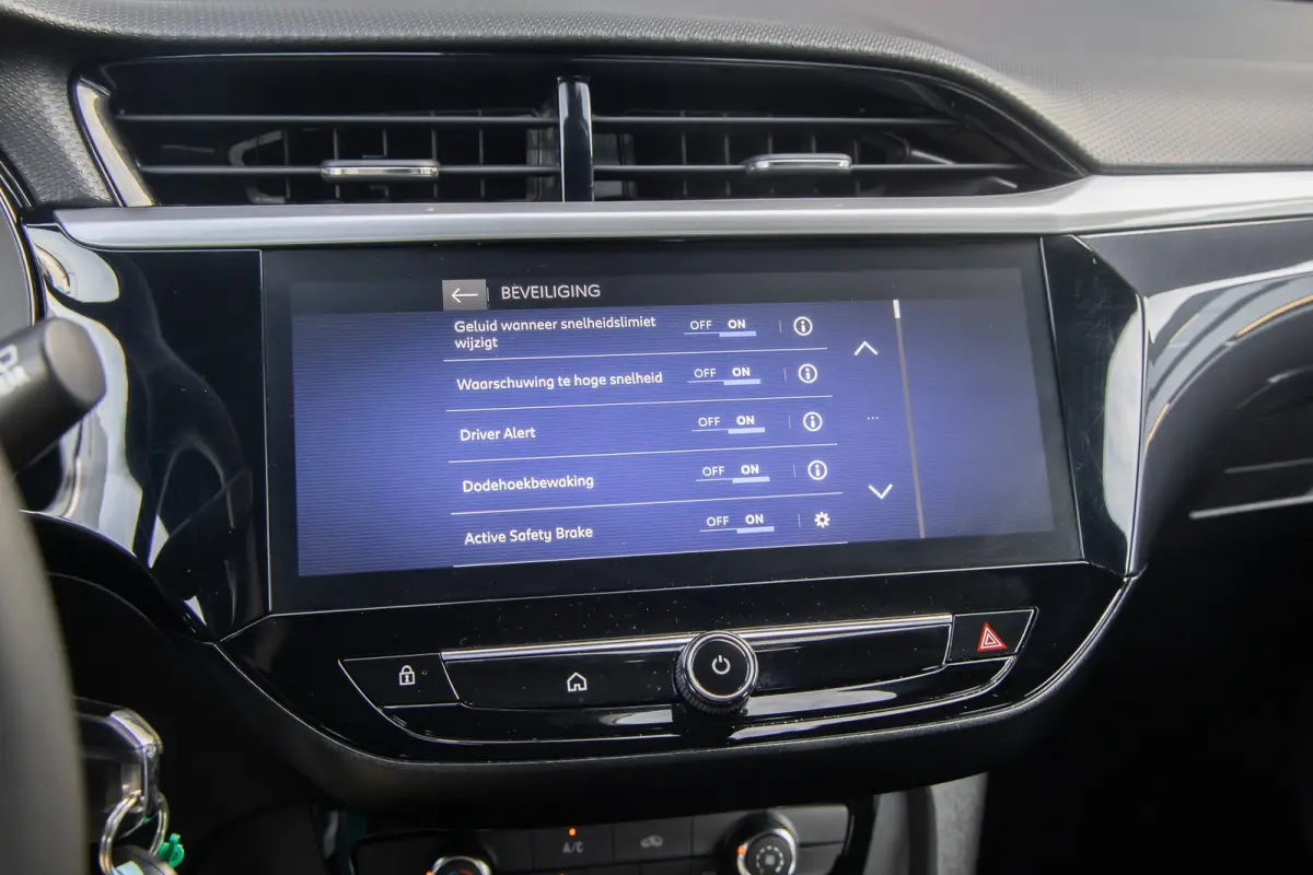 1.2 Turbo Hybrid GS | Apple Carplay/Android Auto | Achteruitrijcamera | Cruise control | Parkeersensoren voor + achter | | Achteruitrijcamera | Airco | Apple Carplay/Android Auto|telefoonint