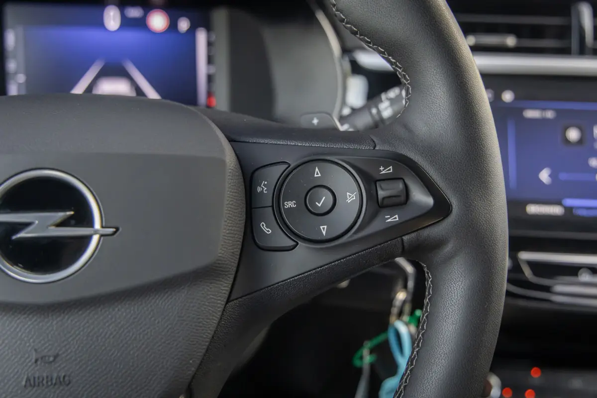 1.2 Turbo Hybrid GS | Apple Carplay/Android Auto | Achteruitrijcamera | Cruise control | Parkeersensoren voor + achter | | Achteruitrijcamera | Airco | Apple Carplay/Android Auto|telefoonint