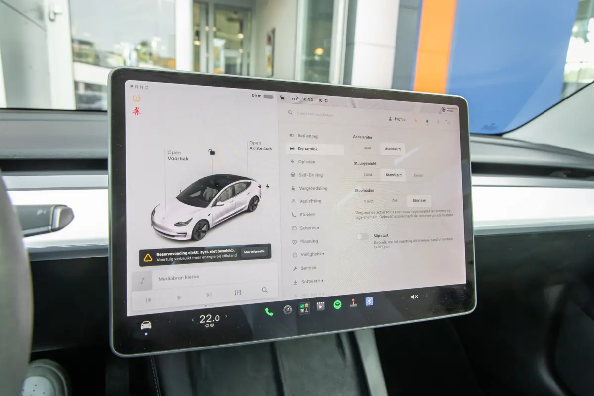 Long Range AWD 75 kWh | Panoramadak | Voorstoelen verwarmd | Dodehoek detectie | Keyless | Cruise control adaptief met Stop&Go en stuurhulp | Dodehoek detectie | Keyless start