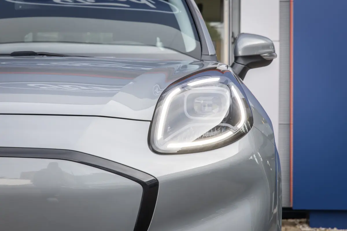 44 kWh | Camera | Stoel/stuur/voorruit verwarming | Apple Carplay/Android Auto | Full-LED | Digitaal dashboard | Nieuwstaat! | Achteruitrijcamera | Apple Carplay/Android Auto|telefoonintegra