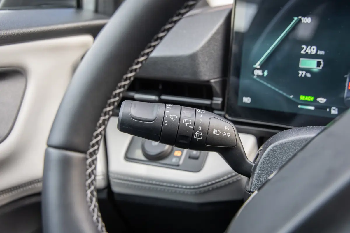 44 kWh | Camera | Stoel/stuur/voorruit verwarming | Apple Carplay/Android Auto | Full-LED | Digitaal dashboard | Nieuwstaat! | Achteruitrijcamera | Apple Carplay/Android Auto|telefoonintegra