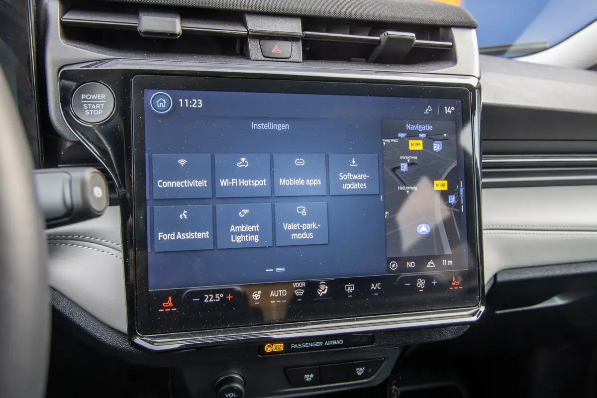 44 kWh | Camera | Stoel/stuur/voorruit verwarming | Apple Carplay/Android Auto | Full-LED | Digitaal dashboard | Nieuwstaat! | Achteruitrijcamera | Apple Carplay/Android Auto|telefoonintegra